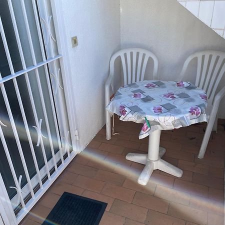 Studio Dans Un Endroit Calme Et Discret D Empuria Емпуриабрава Екстериор снимка